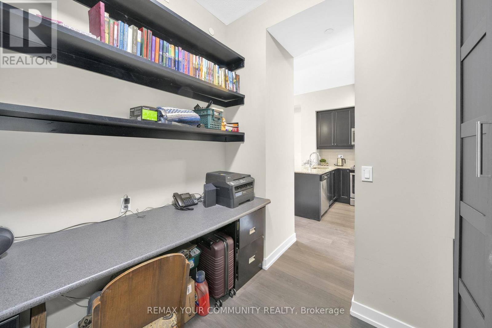 Ph401 - 555 William Graham Drive, Aurora, Ontario  L4G 3H9 - Photo 6 - N12919410