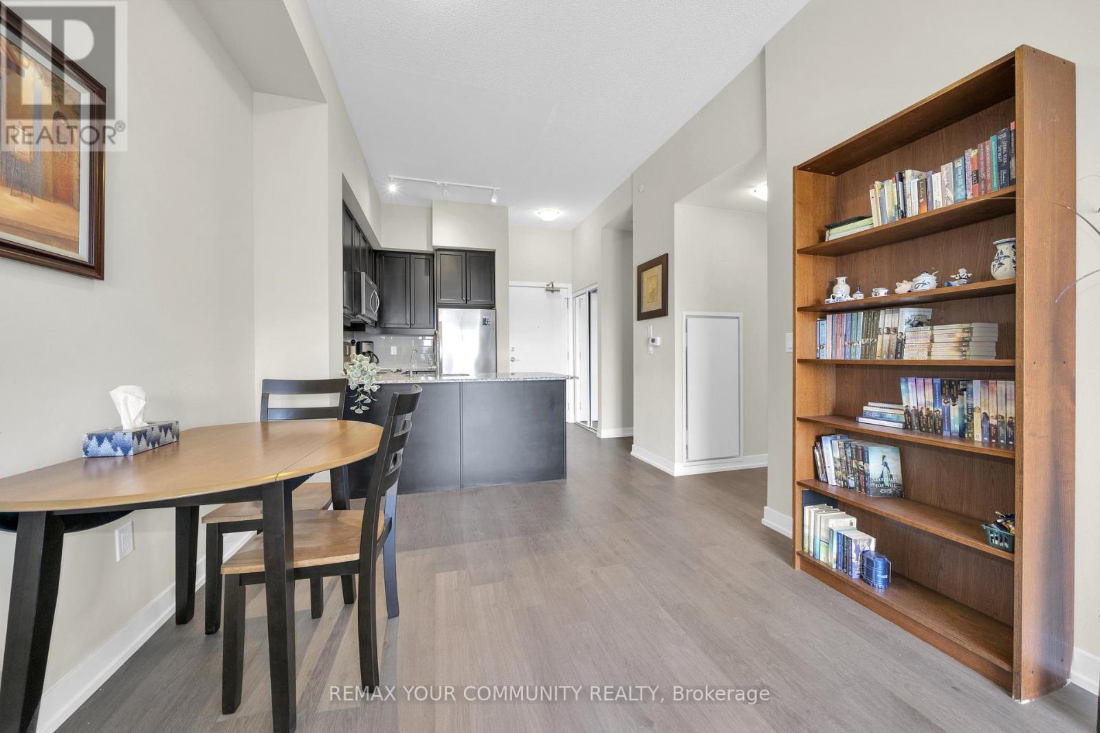 Ph401 - 555 William Graham Drive, Aurora, Ontario  L4G 3H9 - Photo 9 - N12919410