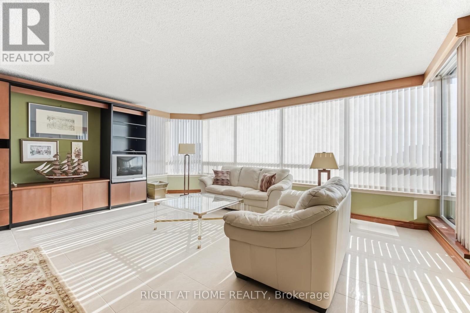 711 - 120 Promenade Circle, Vaughan, Ontario L4J 7W9 - Photo 14 - N12919420