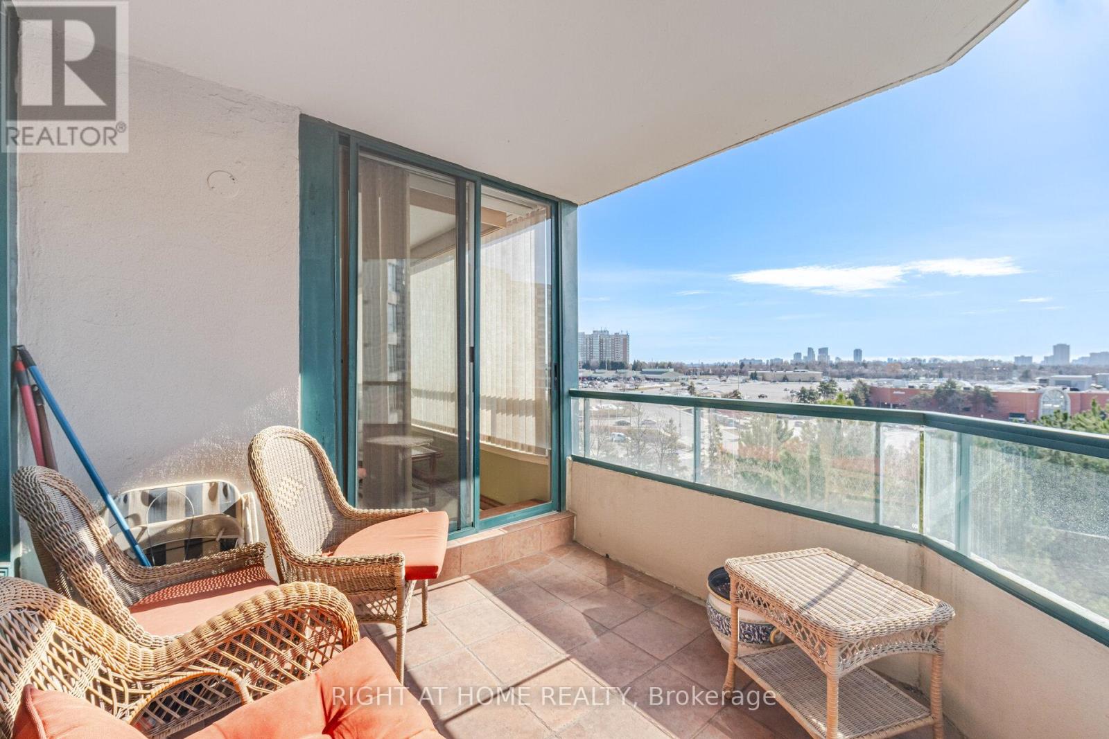 711 - 120 Promenade Circle, Vaughan, Ontario L4J 7W9 - Photo 31 - N12919420