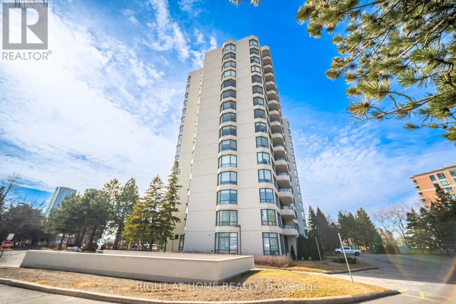 711 - 120 Promenade Circle, Vaughan, Ontario L4J 7W9 - Photo 34 - N12919420