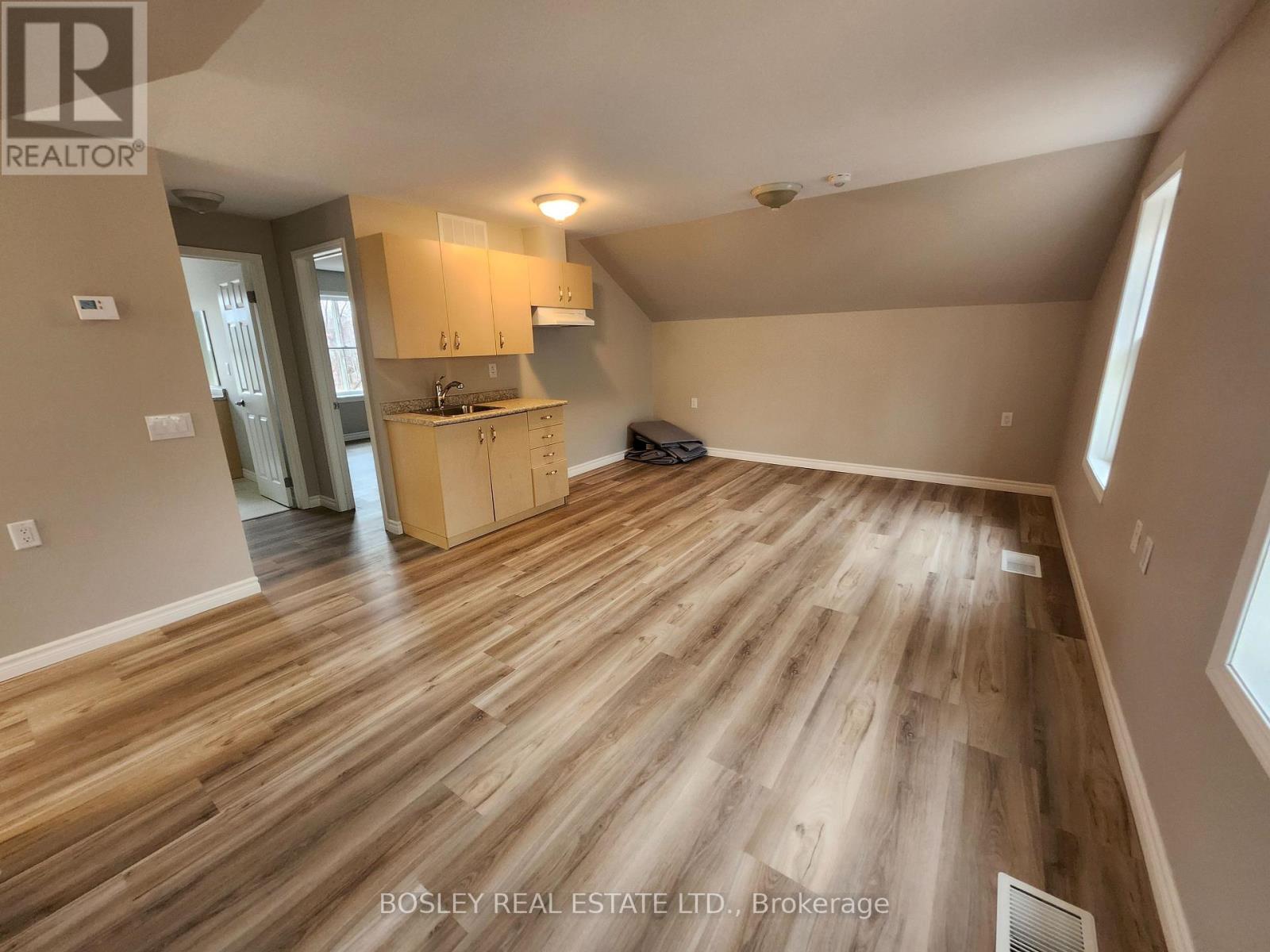 Wood#upper - 5958 6th Avenue, Markham, Ontario  L3P 8N1 - Photo 4 - N12919464