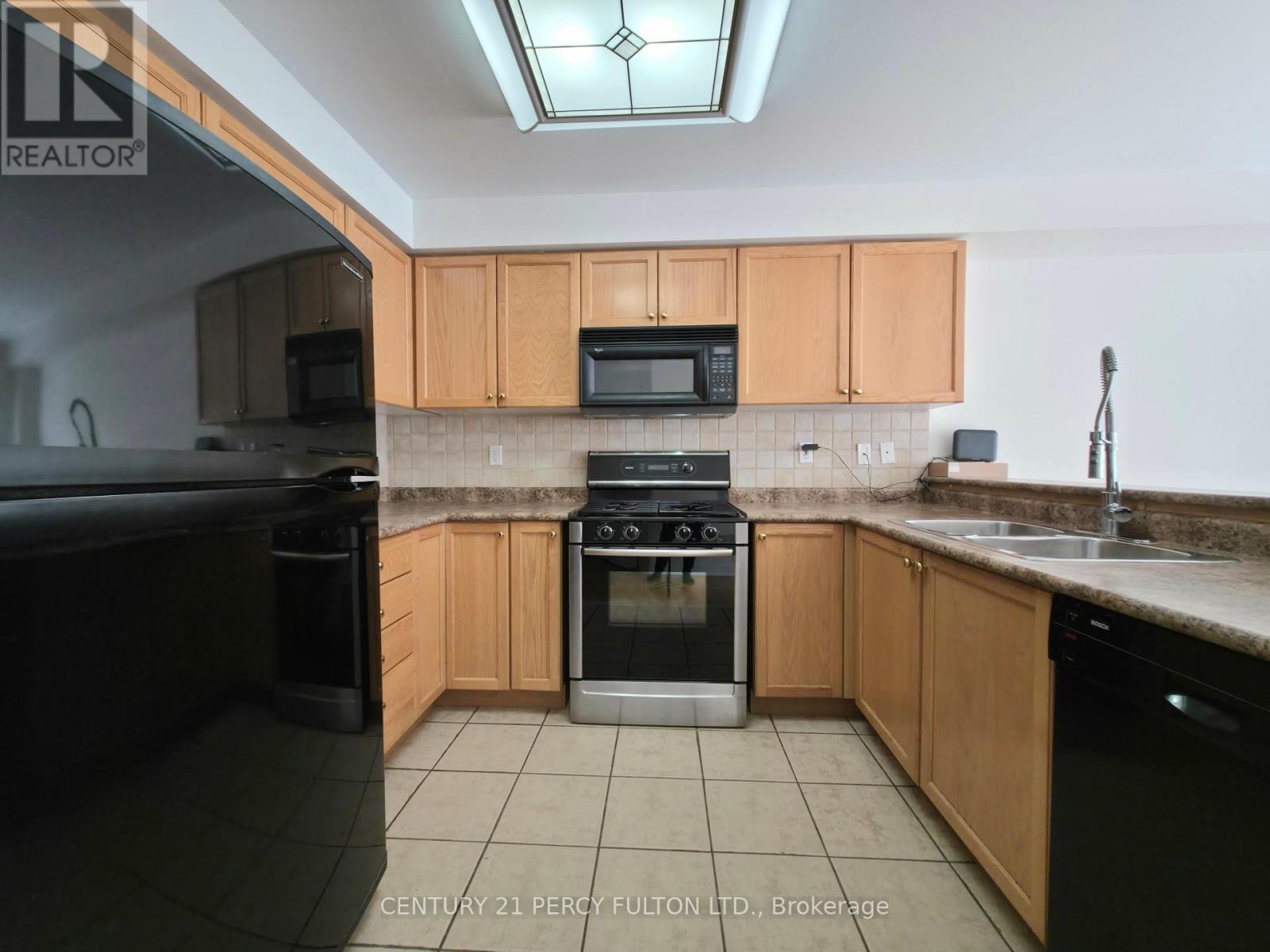 80 Goode Street, Richmond Hill, Ontario  L4S 2T6 - Photo 10 - N12919484