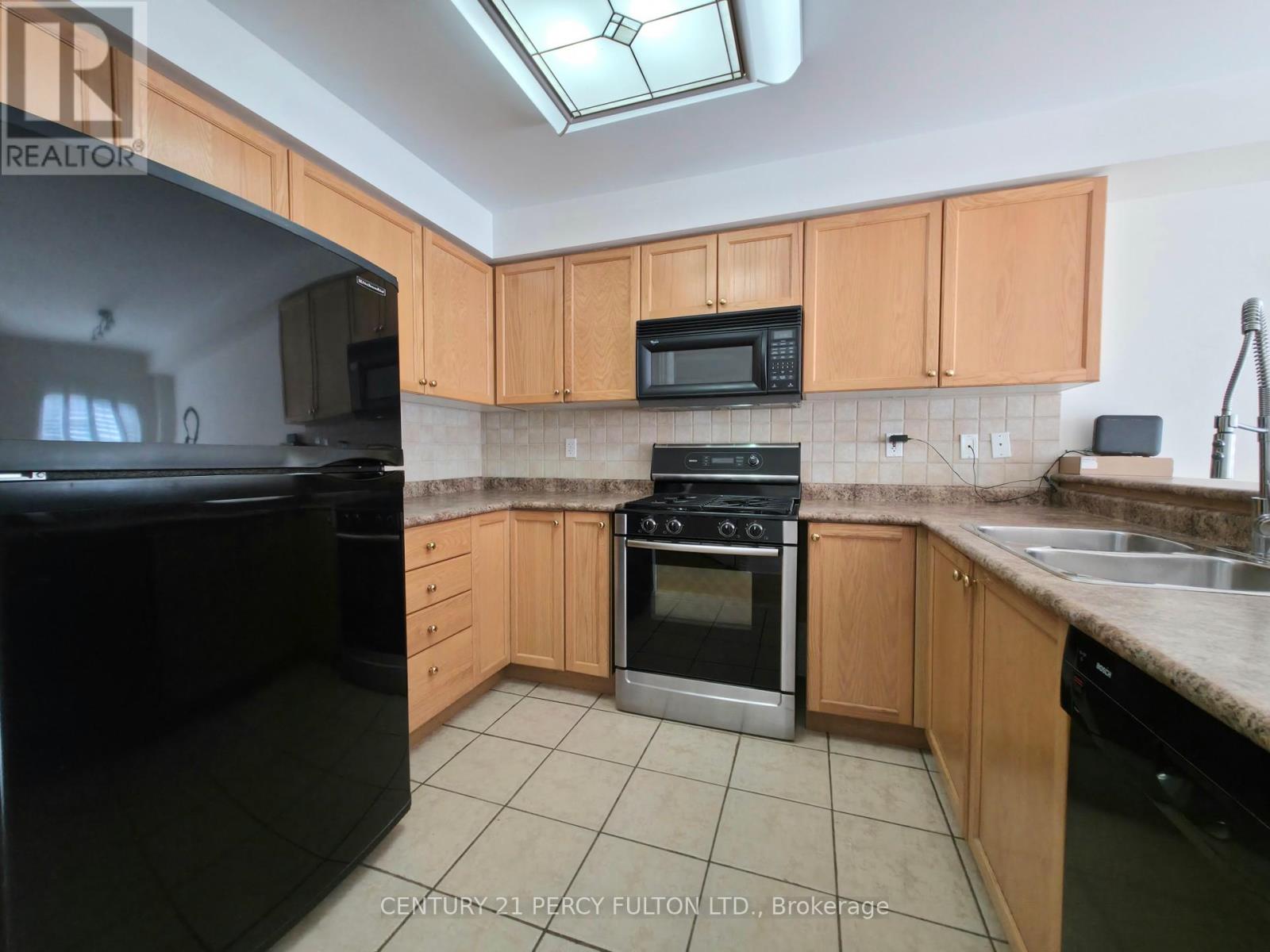 80 Goode Street, Richmond Hill, Ontario  L4S 2T6 - Photo 11 - N12919484