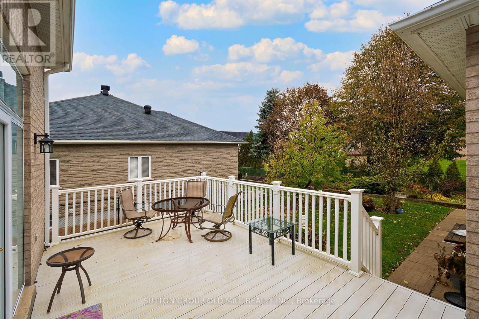 128 Carmela Avenue, Richmond Hill (Oak Ridges), Ontario  L4E 2V6 - Photo 31 - N12919500