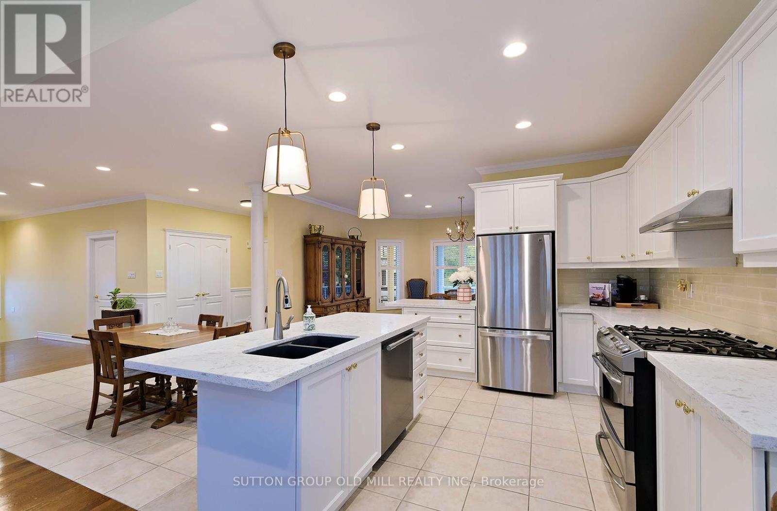 128 Carmela Avenue, Richmond Hill (Oak Ridges), Ontario  L4E 2V6 - Photo 8 - N12919500