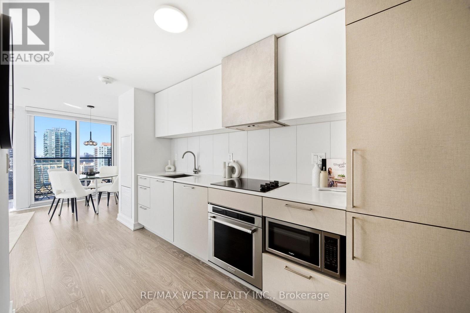 2107 - 19 Western Battery Road, Toronto, Ontario  M6K 3S4 - Photo 3 - C12919532