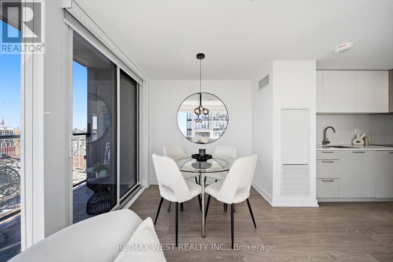 2107 - 19 Western Battery Road, Toronto, Ontario  M6K 3S4 - Photo 8 - C12919532