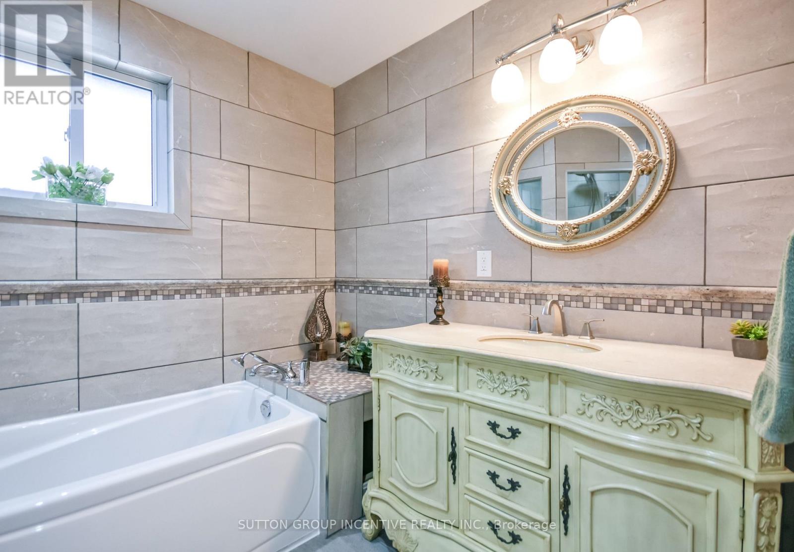 355 Zoo Park Road, Wasaga Beach, Ontario  L9Z 1S7 - Photo 21 - S12919284