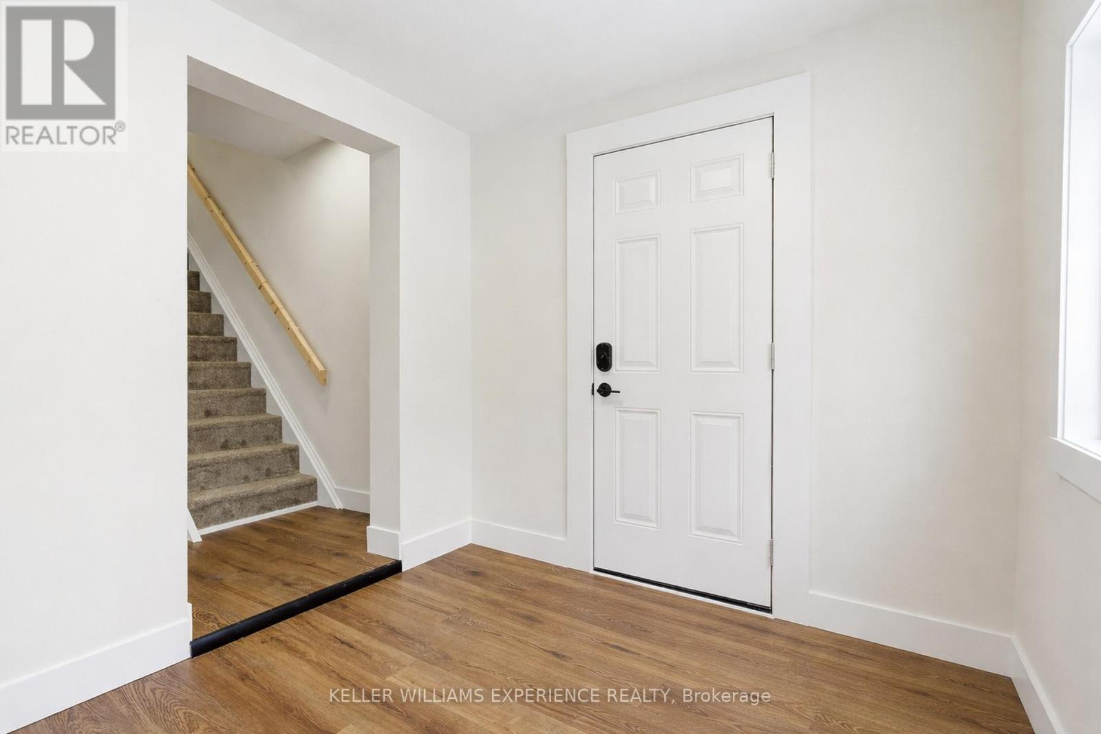 240 Ruby Street, Midland, Ontario  L4R 2L4 - Photo 2 - S12919292