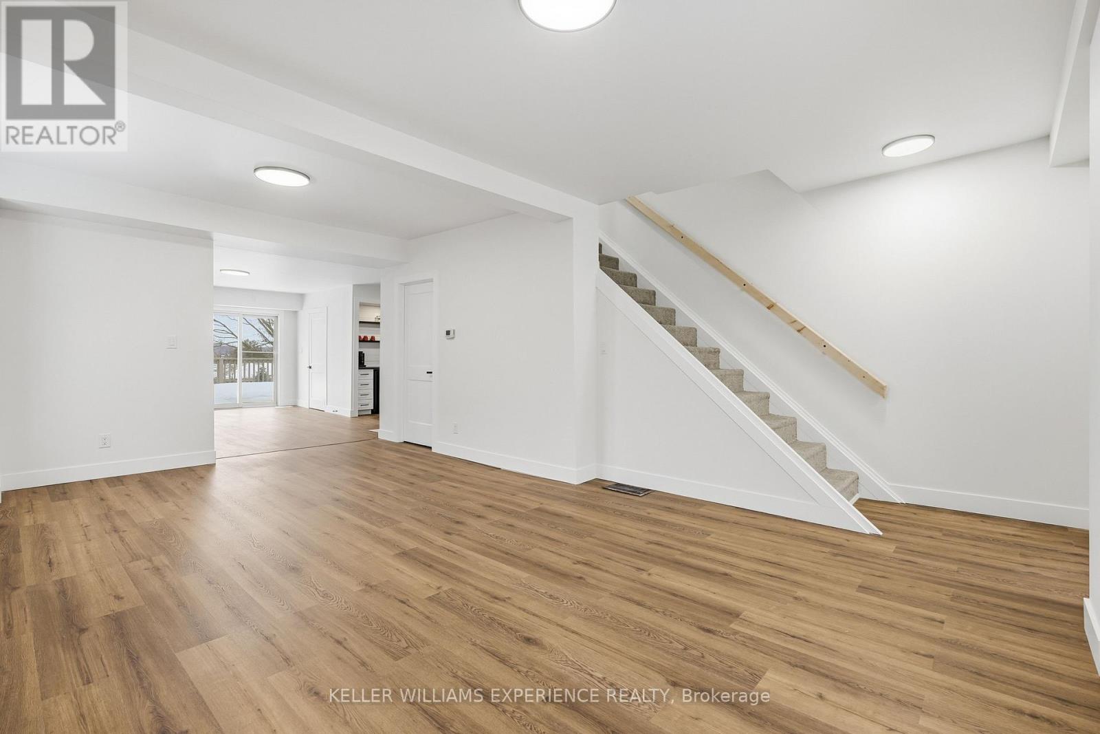 240 Ruby Street, Midland, Ontario  L4R 2L4 - Photo 6 - S12919292