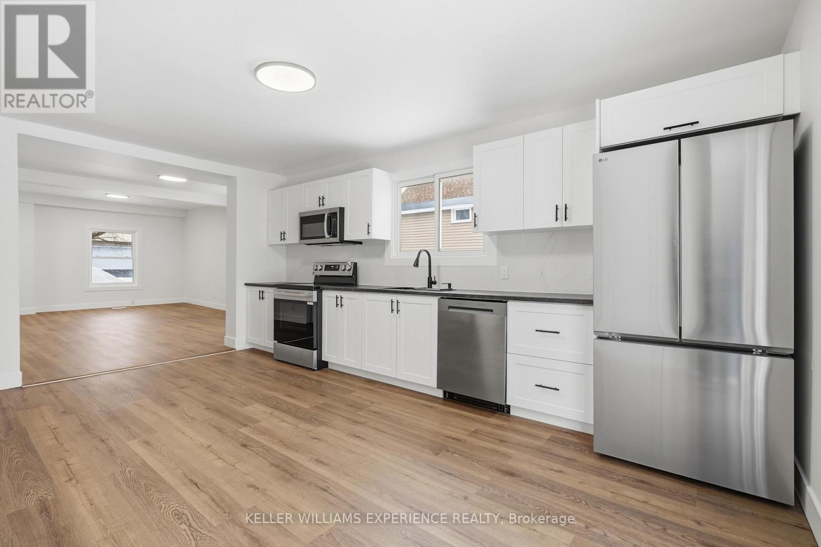 240 Ruby Street, Midland, Ontario  L4R 2L4 - Photo 7 - S12919292