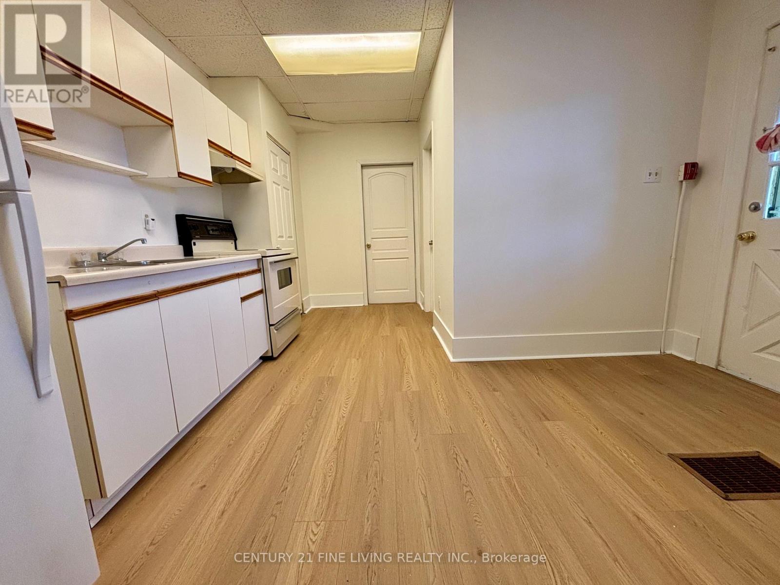 1 - 144 BRADFORD STREET, Barrie, Ontario