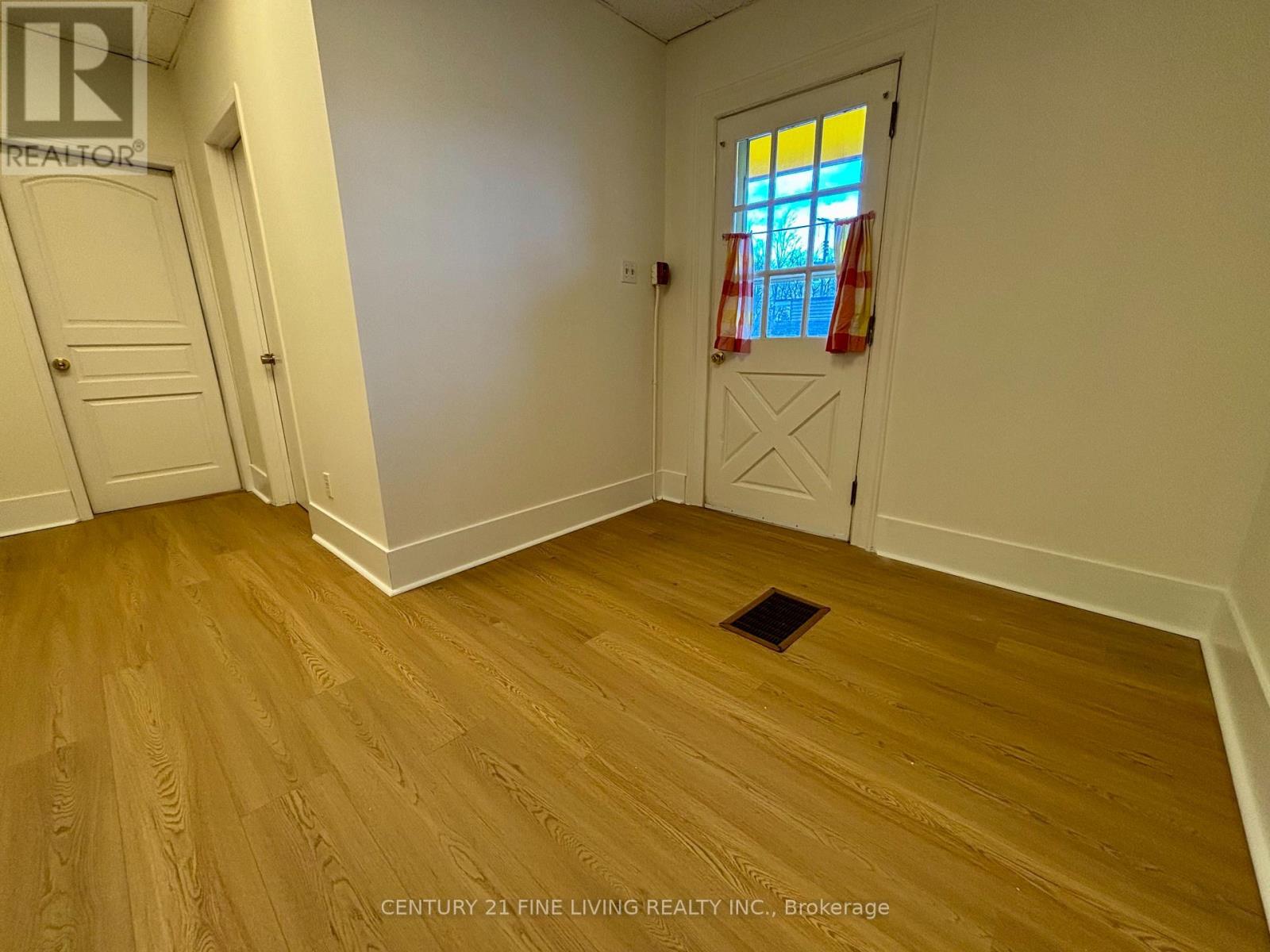 1 - 144 Bradford Street, Barrie, Ontario  L4N 3B3 - Photo 11 - S12919334