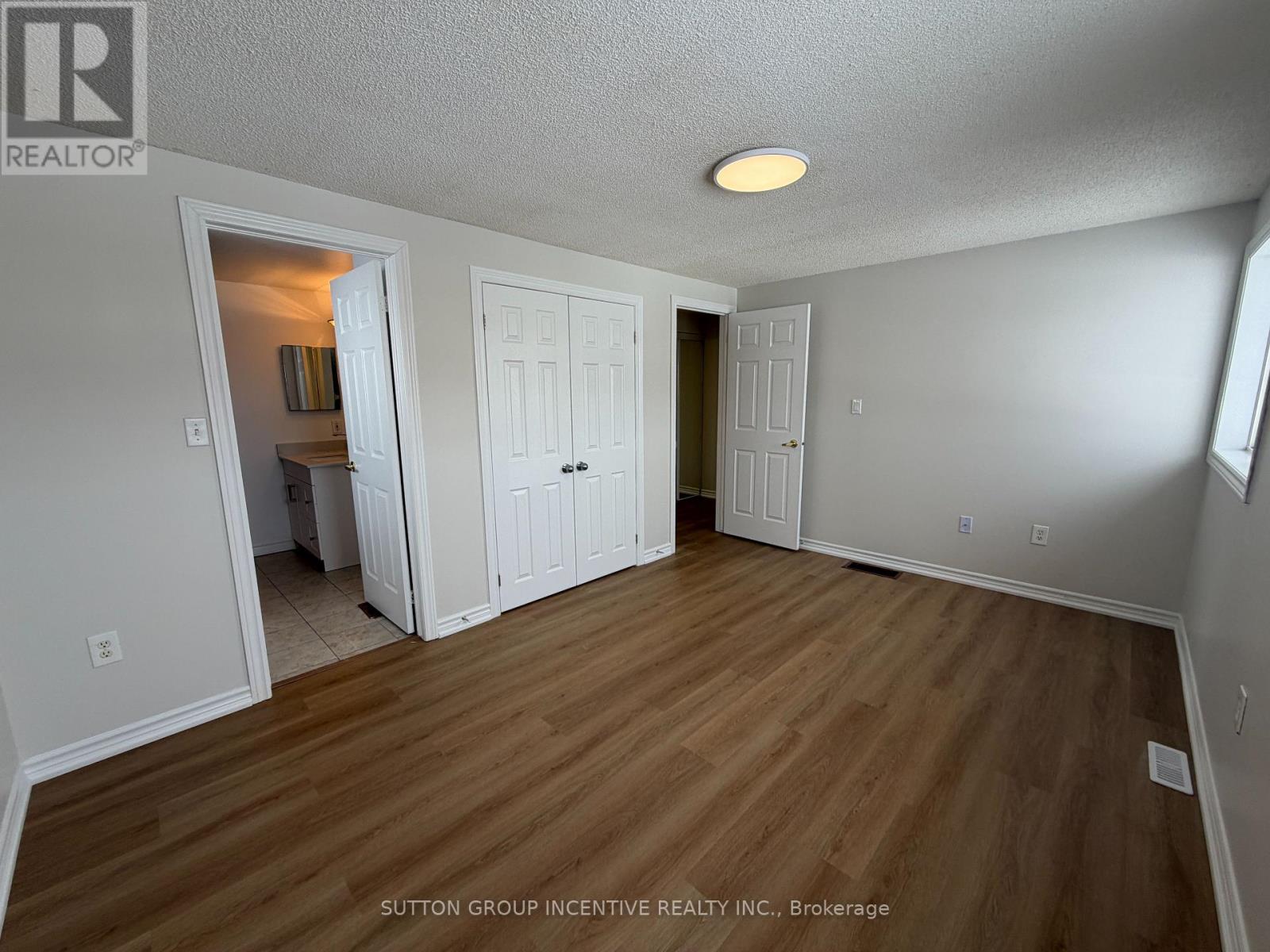 15 Timothy Lane, Barrie (Holly), Ontario  L4N 9Z6 - Photo 15 - S12919434