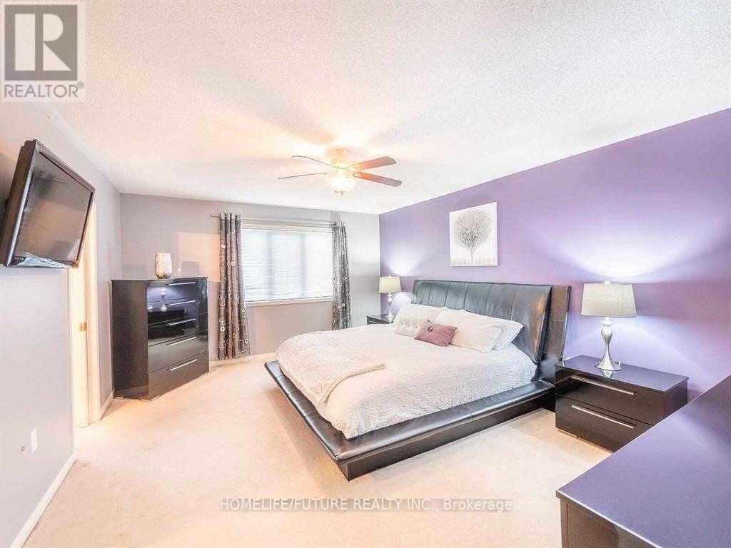 133 Professor Day Drive, Bradford West Gwillimbury (Bradford), Ontario  L3Z 3B9 - Photo 5 - N12915476