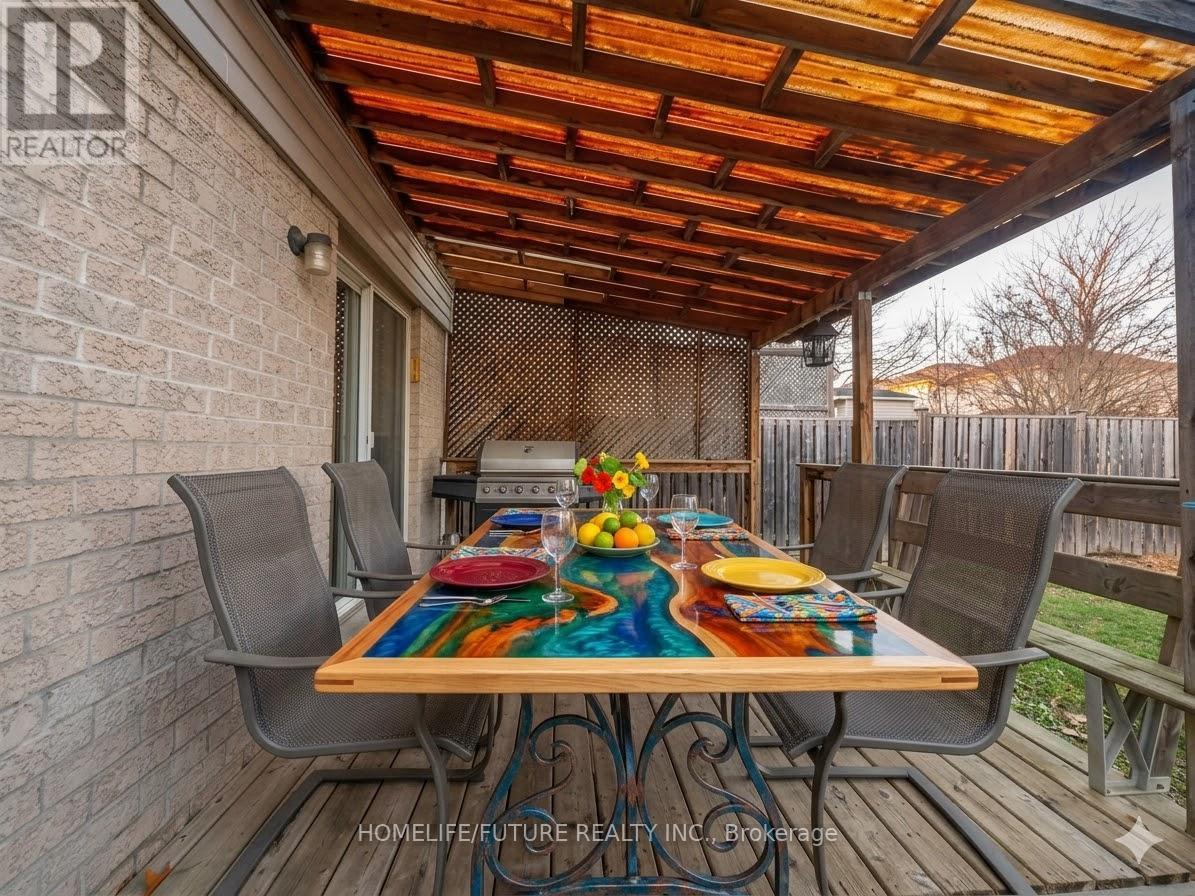 133 Professor Day Drive, Bradford West Gwillimbury (Bradford), Ontario  L3Z 3B9 - Photo 7 - N12915476