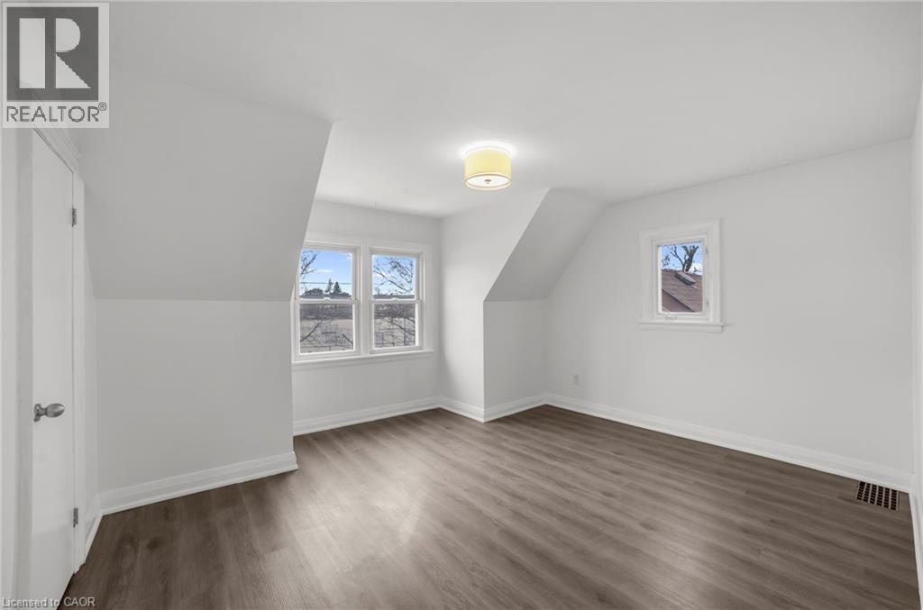 53 Paradise Road S, Hamilton, Ontario  L8S 1S3 - Photo 17 - 40815024