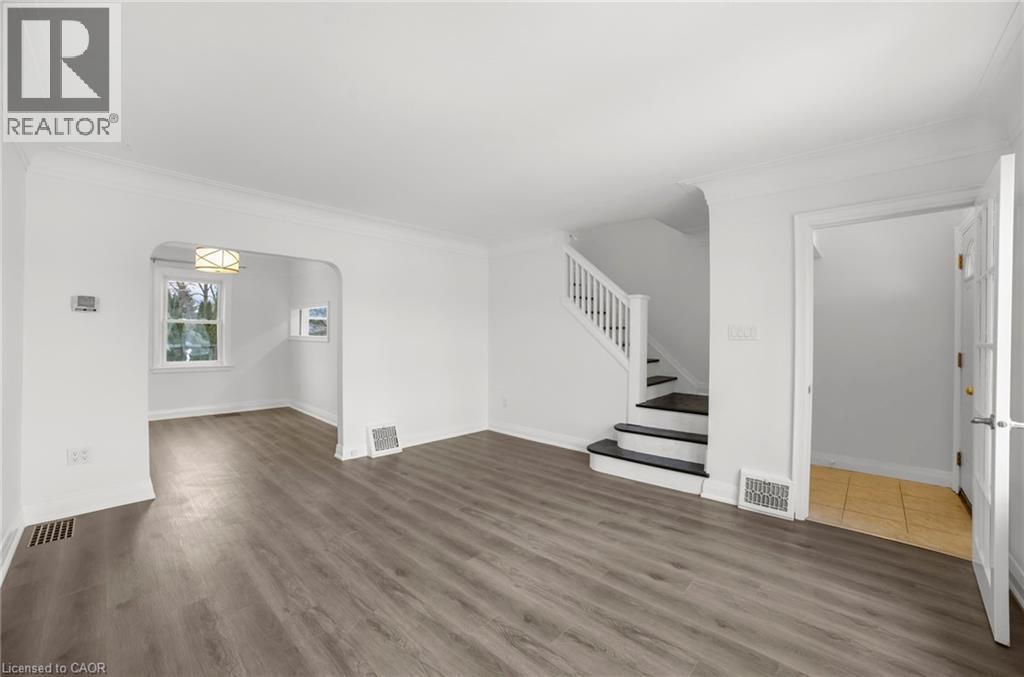 53 Paradise Road S, Hamilton, Ontario  L8S 1S3 - Photo 5 - 40815024