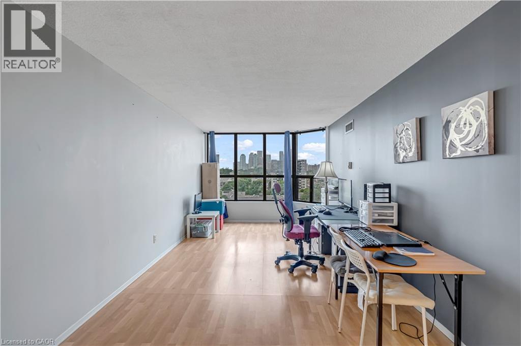 25 Agnes Street Unit# 903, Mississauga, Ontario  L5B 3X7 - Photo 10 - 40814222