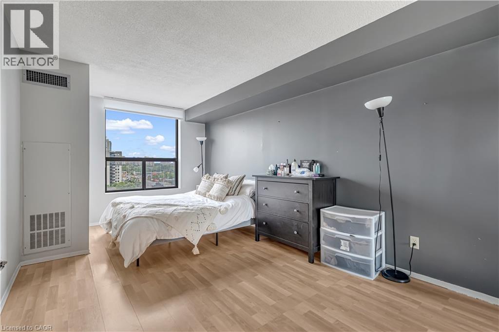 25 Agnes Street Unit# 903, Mississauga, Ontario  L5B 3X7 - Photo 15 - 40814222