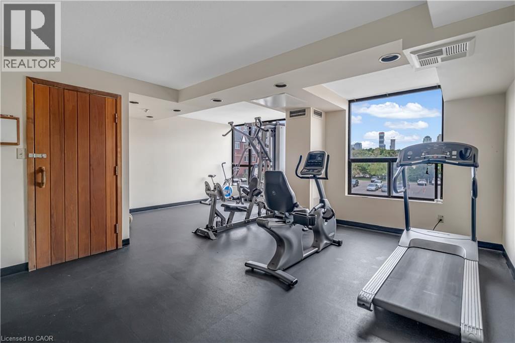 25 Agnes Street Unit# 903, Mississauga, Ontario  L5B 3X7 - Photo 18 - 40814222