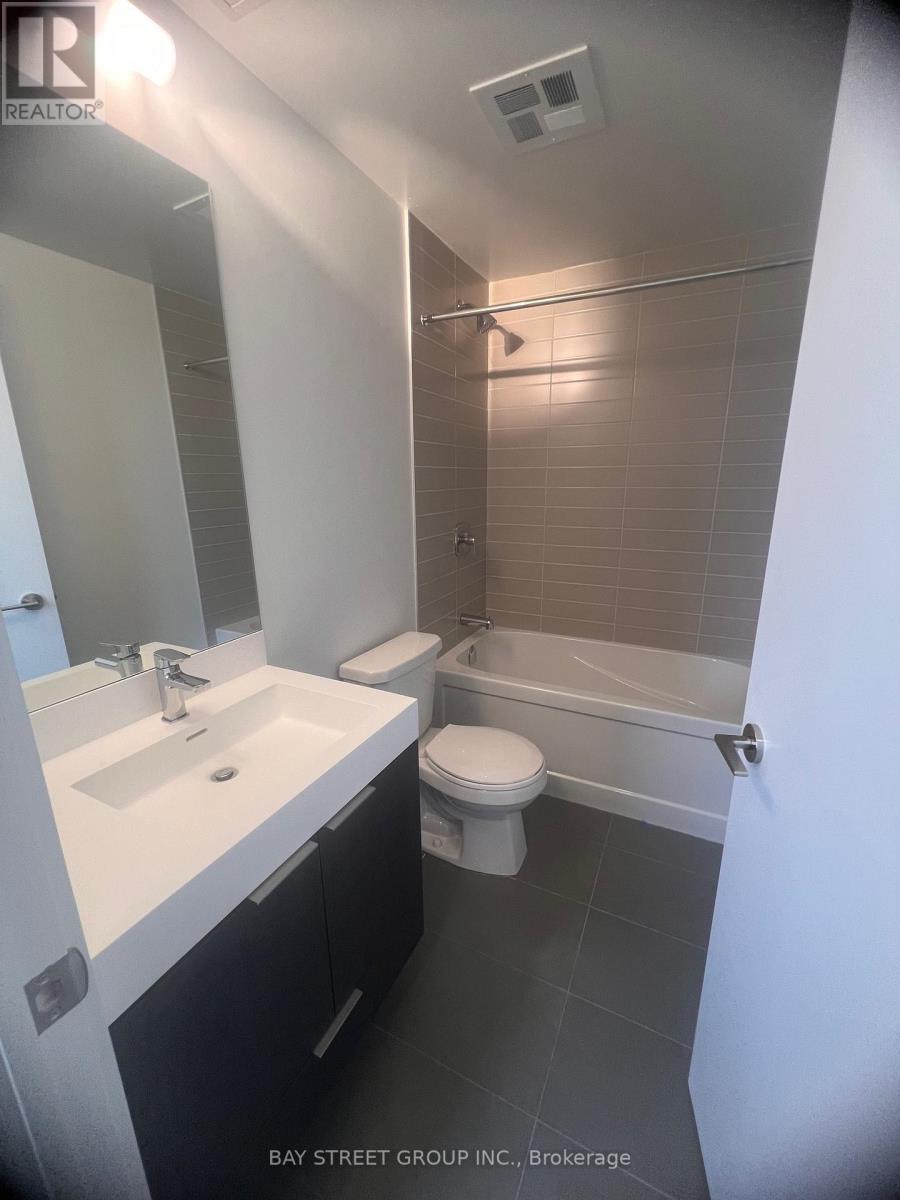 1023 - 3100 Keele Street, Toronto, Ontario  M3M 0E1 - Photo 7 - W12919276