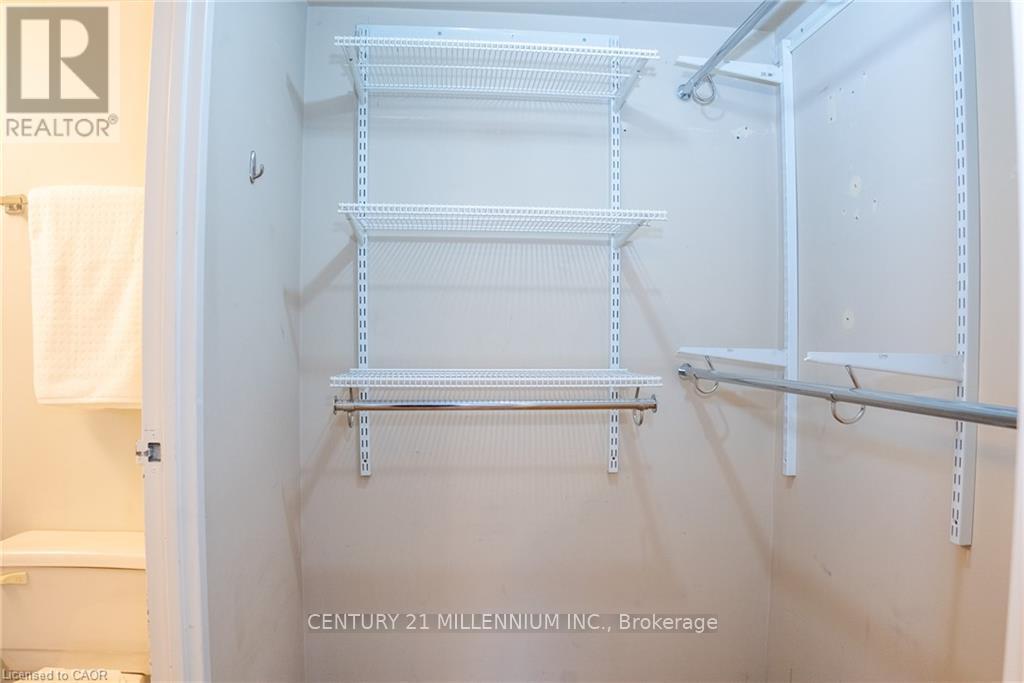 1103 - 3700 Kaneff Crescent, Mississauga, Ontario  L5A 4B8 - Photo 19 - W12919294