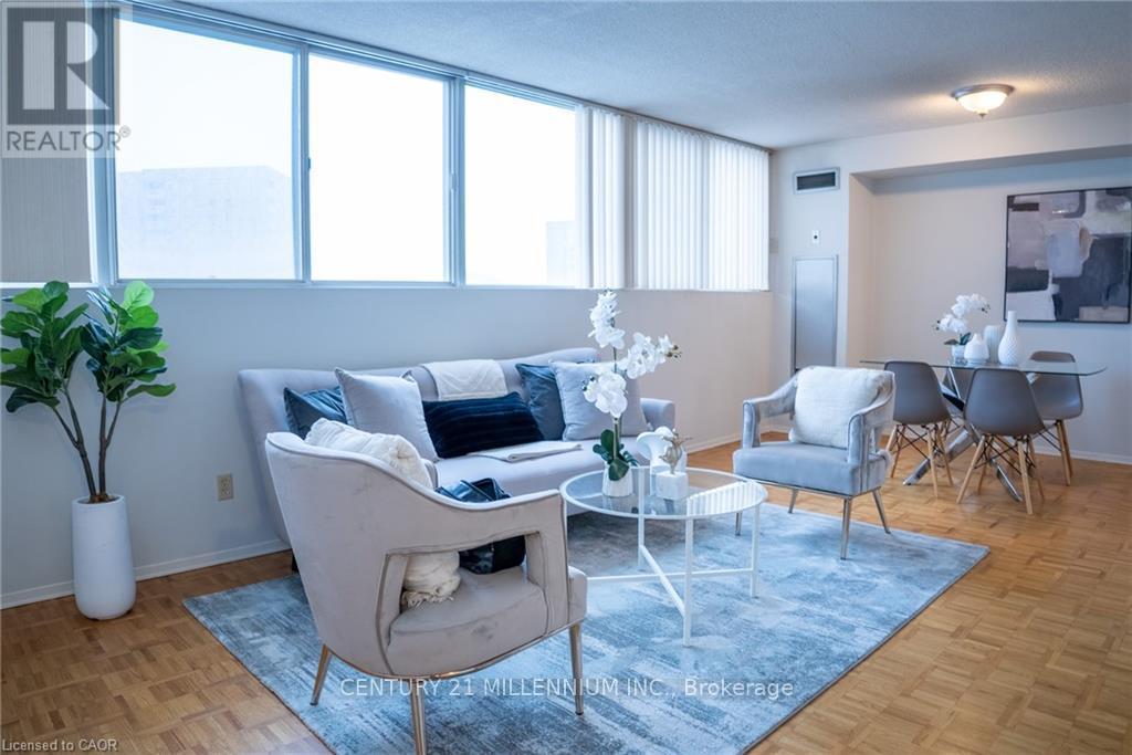 1103 - 3700 Kaneff Crescent, Mississauga, Ontario  L5A 4B8 - Photo 3 - W12919294