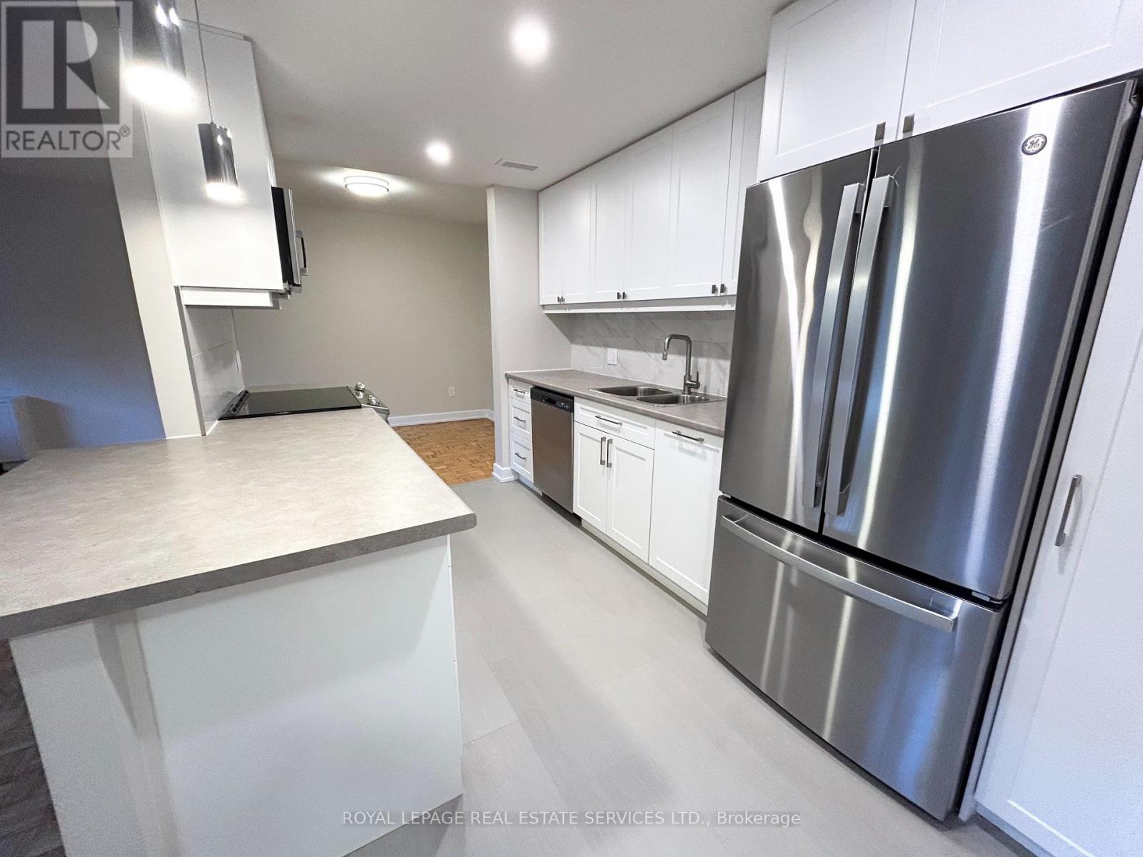 A24 - 20 North Shore Boulevard W, Burlington, Ontario L7T 1A1 - Photo 7 - W12919330