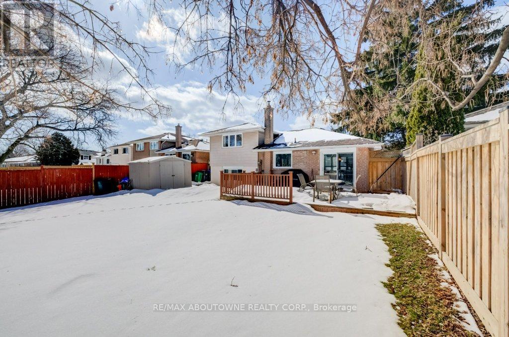 1419 Sandgate Crescent, Mississauga, Ontario  L5J 2E3 - Photo 26 - W12919356