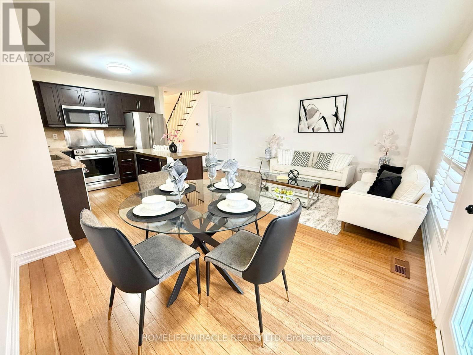 #28 - 5530 Glen Erin Drive, Mississauga, Ontario  L5M 6E8 - Photo 4 - W12919462