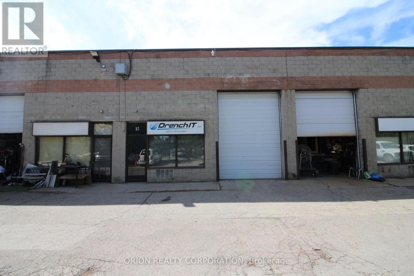 15 - 1095 Strathy Avenue, Mississauga (Lakeview), Ontario  L5E 2K1 - Photo 2 - W12919474