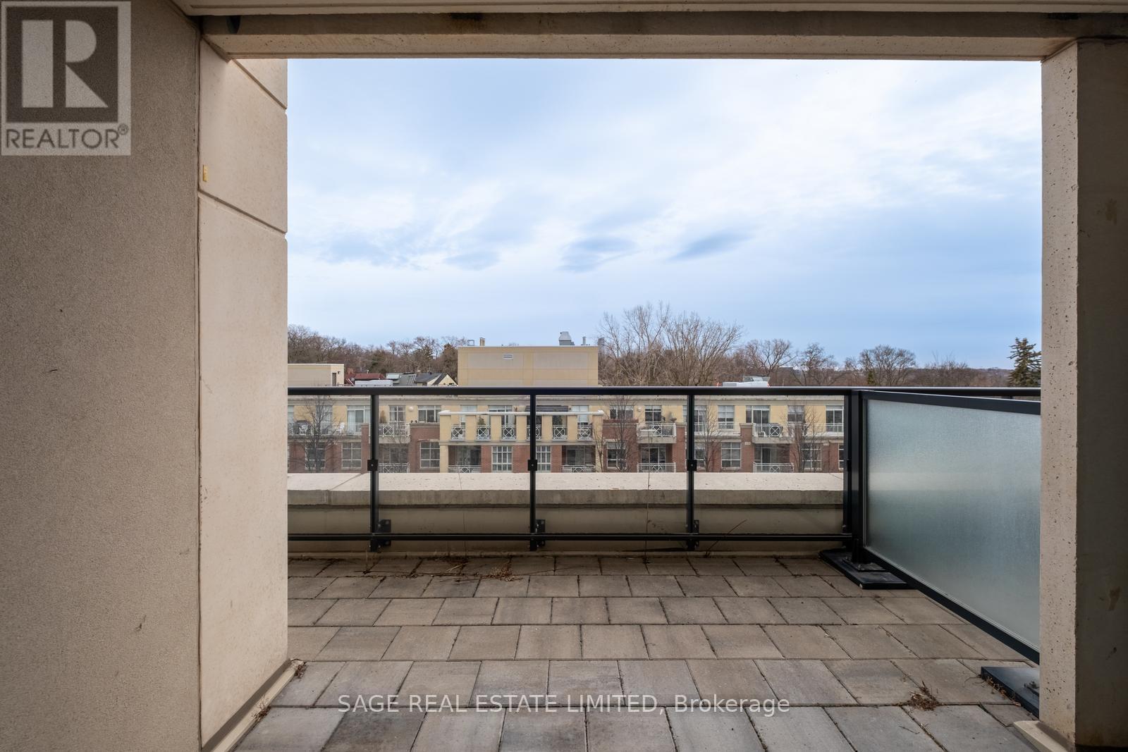 612 - 2 Old Mill Drive, Toronto, Ontario  M6S 0A2 - Photo 27 - W12919498