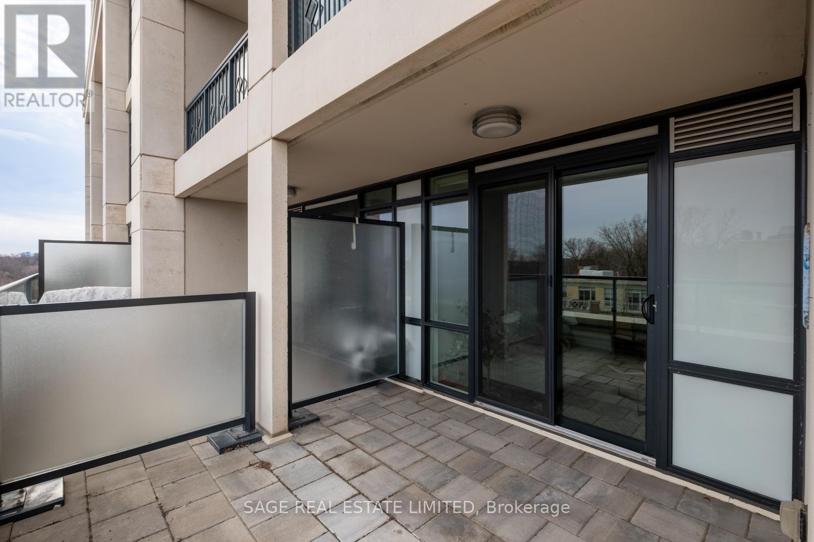 612 - 2 Old Mill Drive, Toronto, Ontario  M6S 0A2 - Photo 28 - W12919498