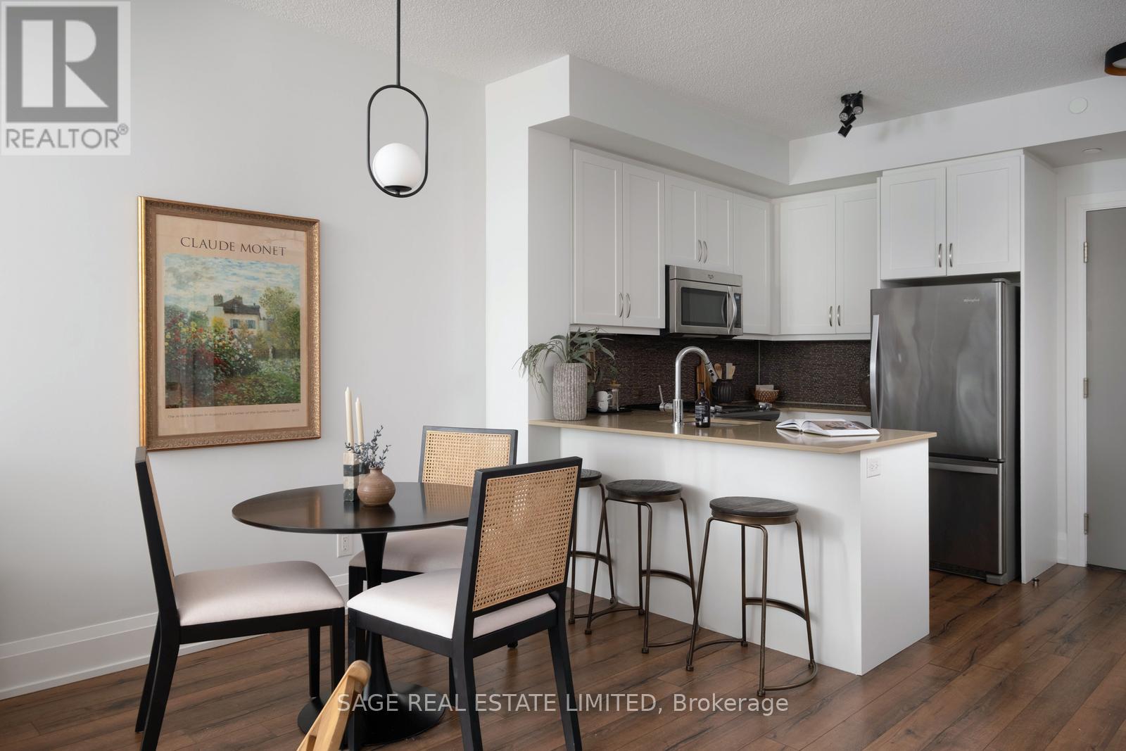 612 - 2 Old Mill Drive, Toronto, Ontario  M6S 0A2 - Photo 9 - W12919498