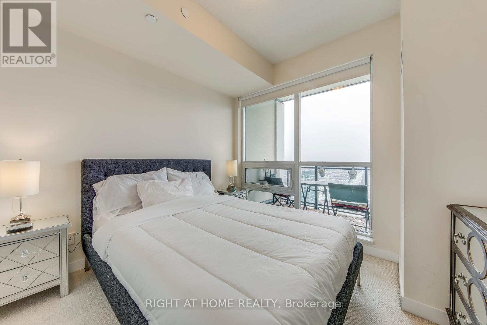 3911 - 4011 Brickstone Mews, Mississauga, Ontario  L5B 0G3 - Photo 26 - W12919504