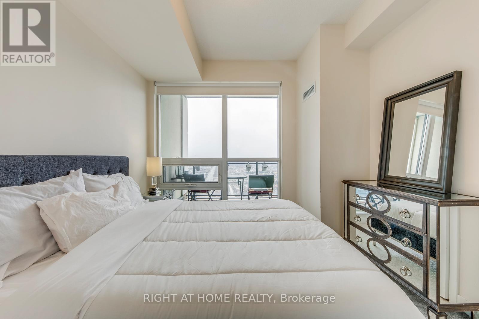 3911 - 4011 Brickstone Mews, Mississauga, Ontario  L5B 0G3 - Photo 27 - W12919504