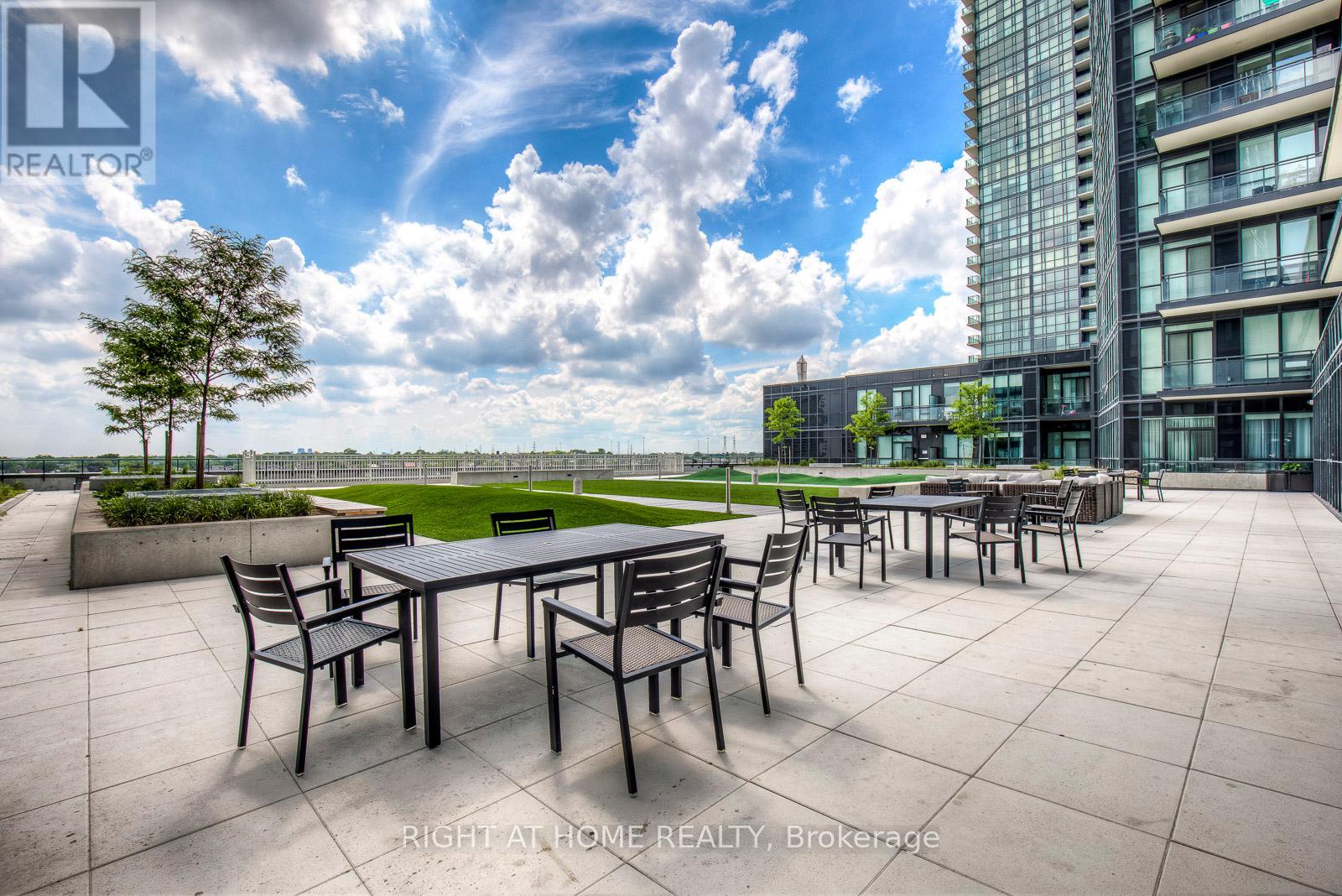 3911 - 4011 Brickstone Mews, Mississauga, Ontario  L5B 0G3 - Photo 46 - W12919504