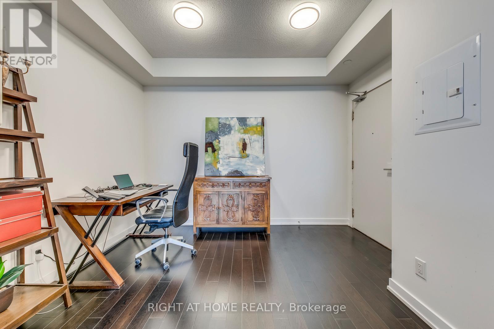 3911 - 4011 Brickstone Mews, Mississauga, Ontario  L5B 0G3 - Photo 7 - W12919504