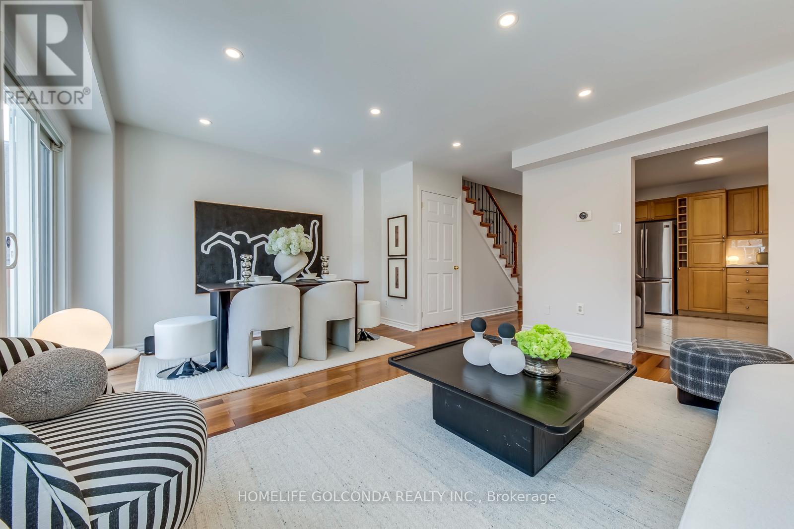 439 Bluesky Crescent, Mississauga, Ontario  L5R 2R9 - Photo 9 - W12919506