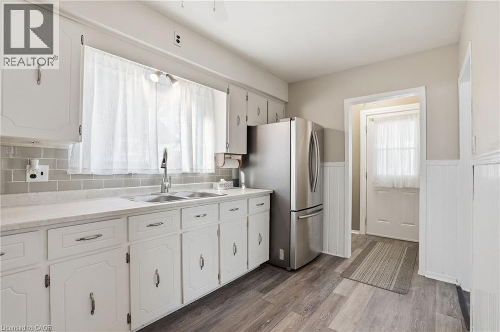 176 Adair Avenue N, Hamilton, Ontario  L8H 6A9 - Photo 9 - 40808422