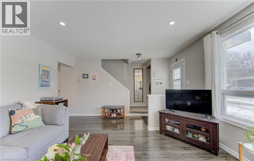 110 Lillian Drive Unit# A, Waterloo, Ontario  N2J 4J9 - Photo 5 - 40813095