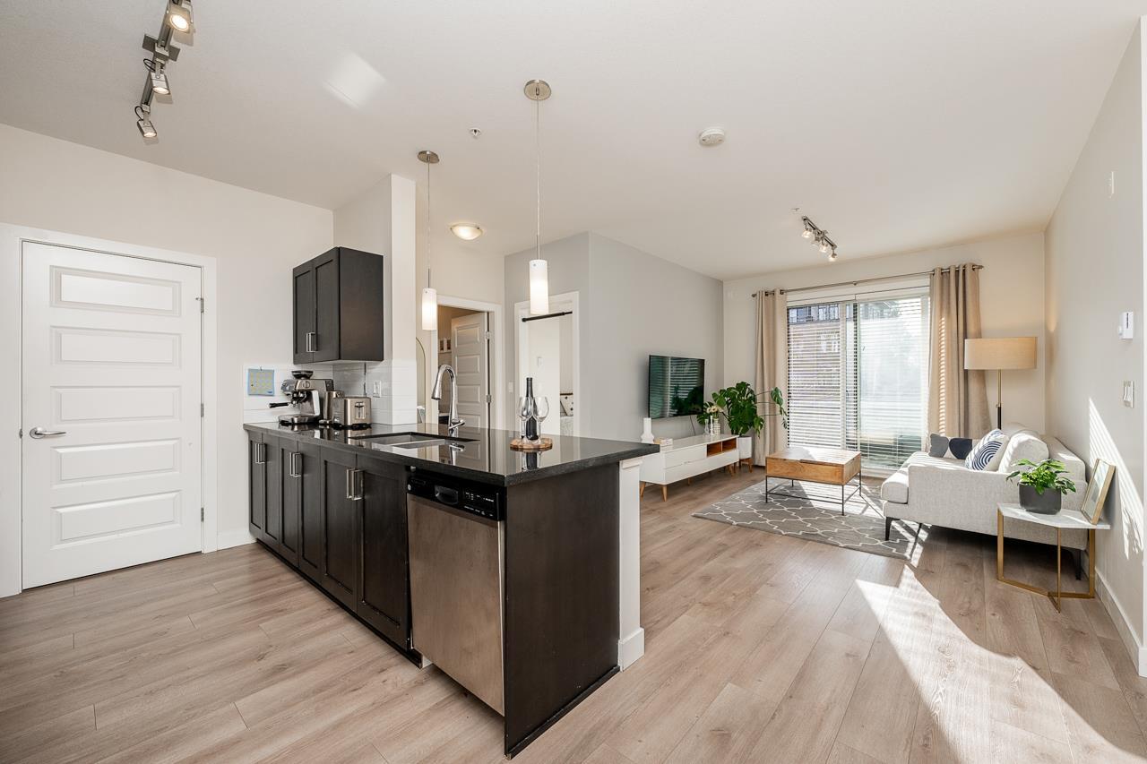 202 20078 Fraser Highway, Langley, British Columbia  V3A 4E5 - Photo 9 - R3103205