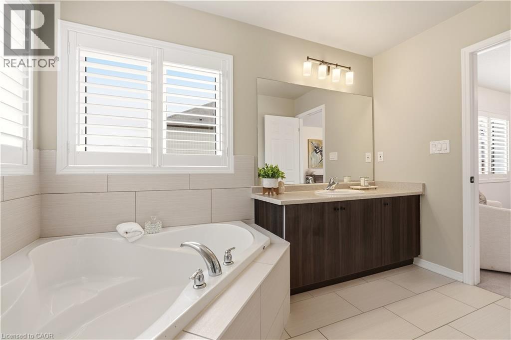 105 Larry Crescent, Caledonia, Ontario  N3W 0B2 - Photo 23 - 40814338