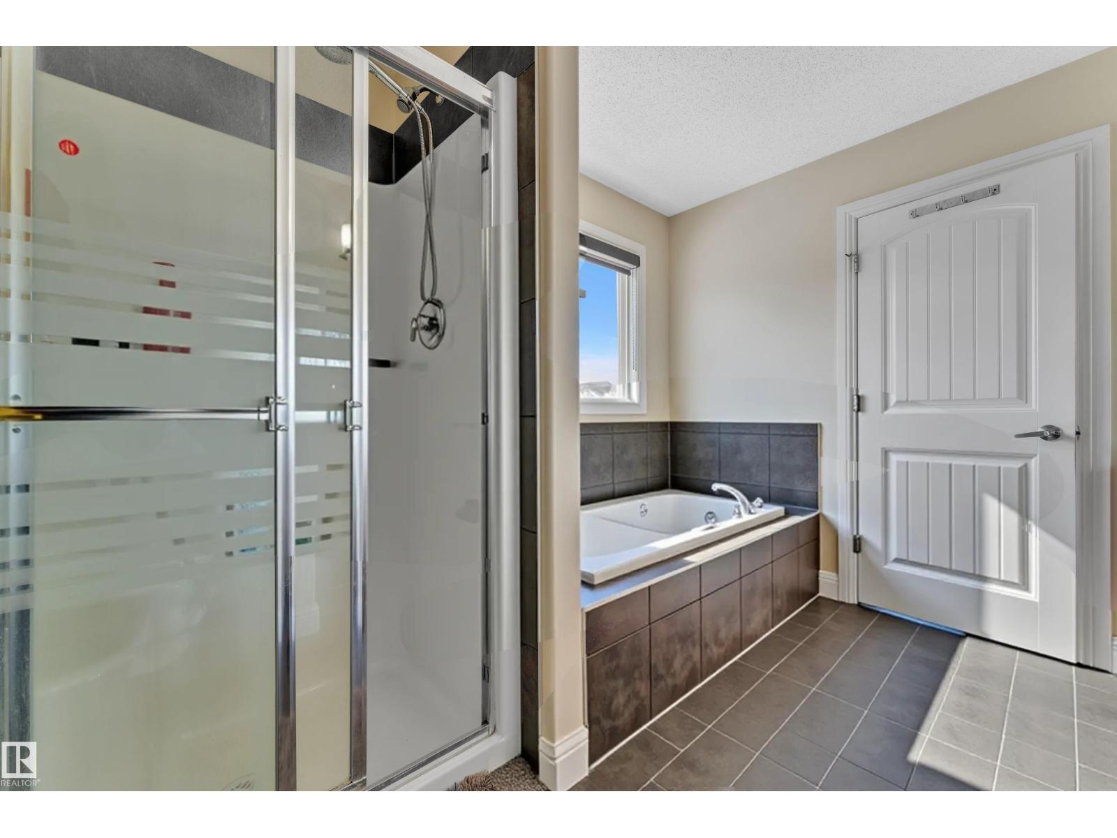 6159 12 Av Sw, Edmonton, Alberta  T6X 0M5 - Photo 17 - E4478955