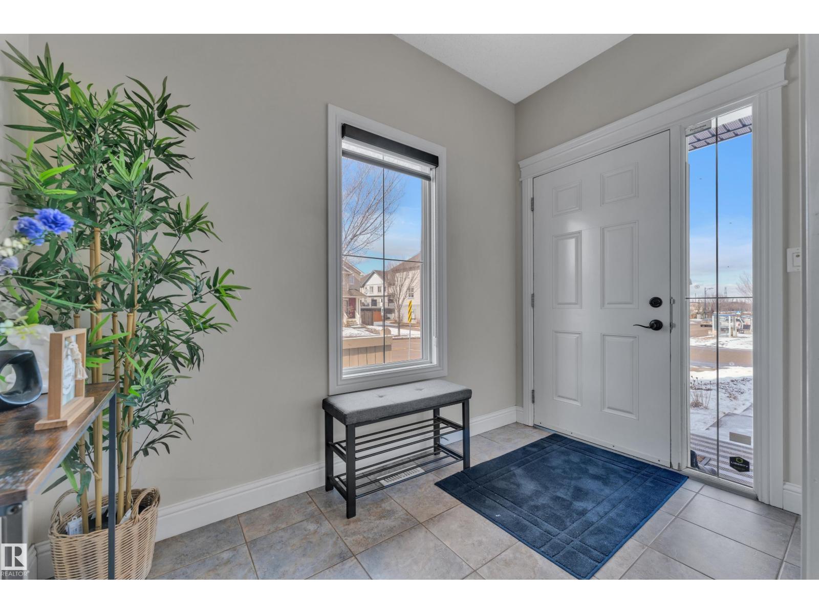 6159 12 Av Sw, Edmonton, Alberta  T6X 0M5 - Photo 4 - E4478955