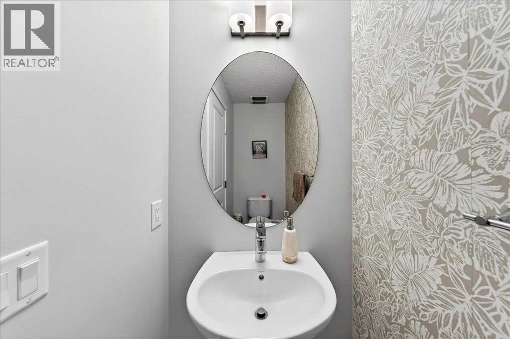 7 Redstone Park Ne, Calgary, Alberta  T3N 1B5 - Photo 6 - A2292151