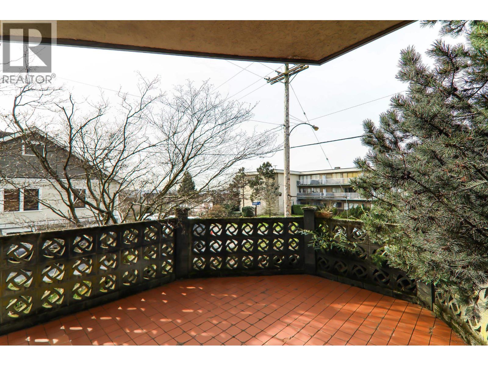 103 327 Ninth Street, New Westminster, British Columbia  V3M 3V8 - Photo 12 - R3102320