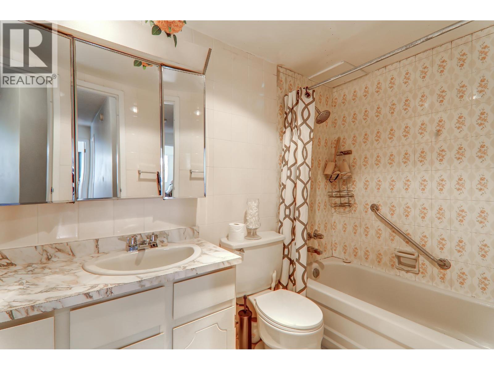 103 327 Ninth Street, New Westminster, British Columbia  V3M 3V8 - Photo 18 - R3102320